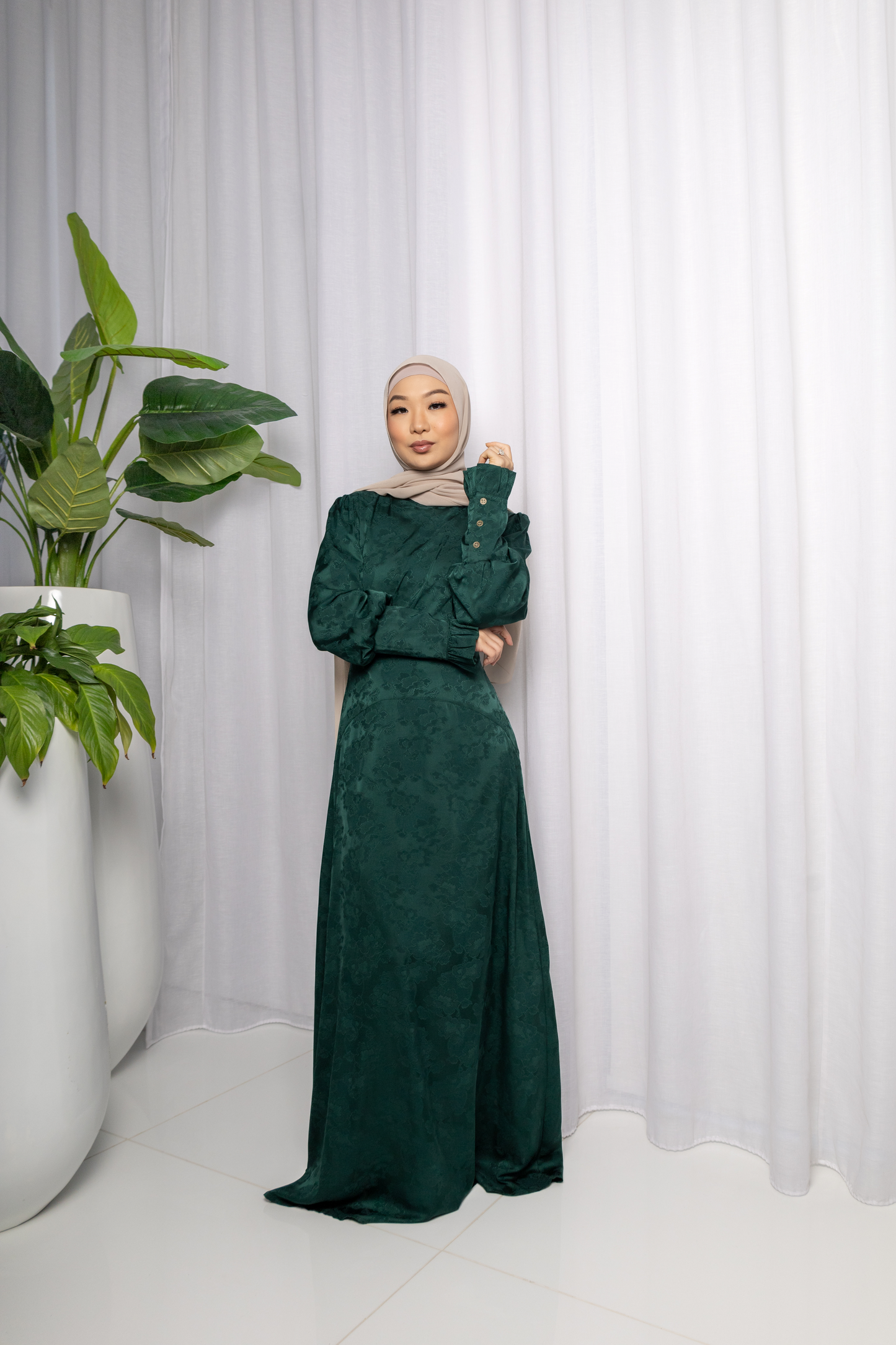 Soraya Paisley Wide Cuff Dress