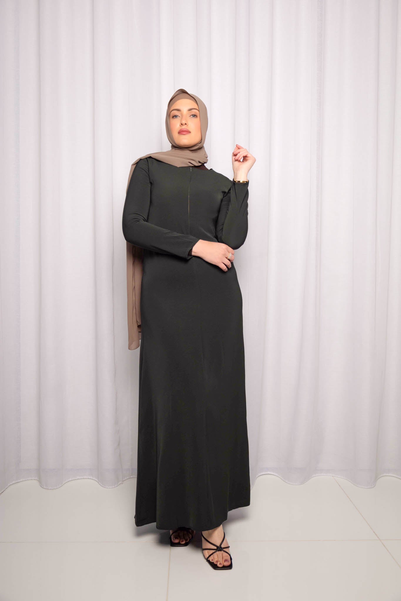 Plain Zippered Front A line Abaya