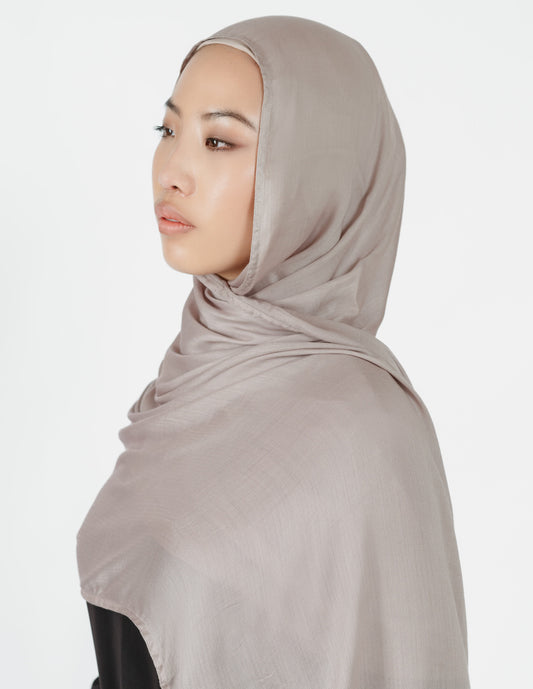 Herringbone Bamboo Hijab in Mist Rose