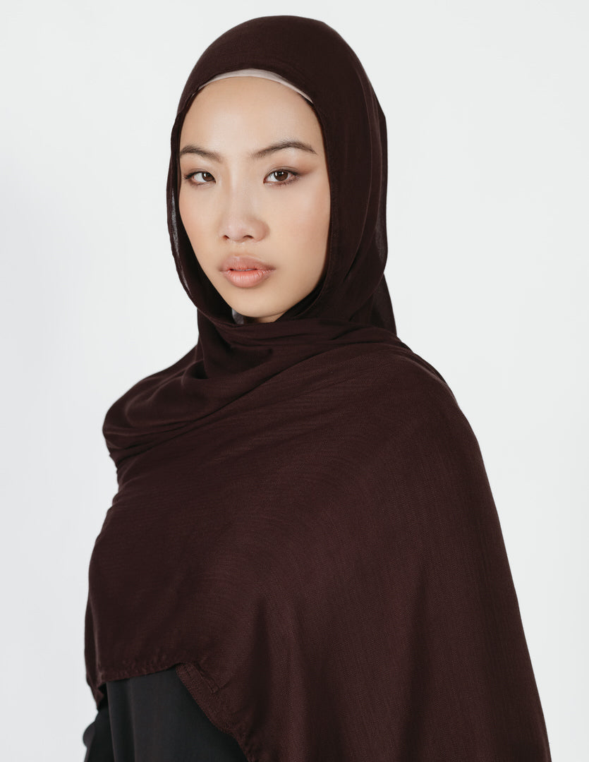 Herringbone Bamboo Hijab in Dark Brown