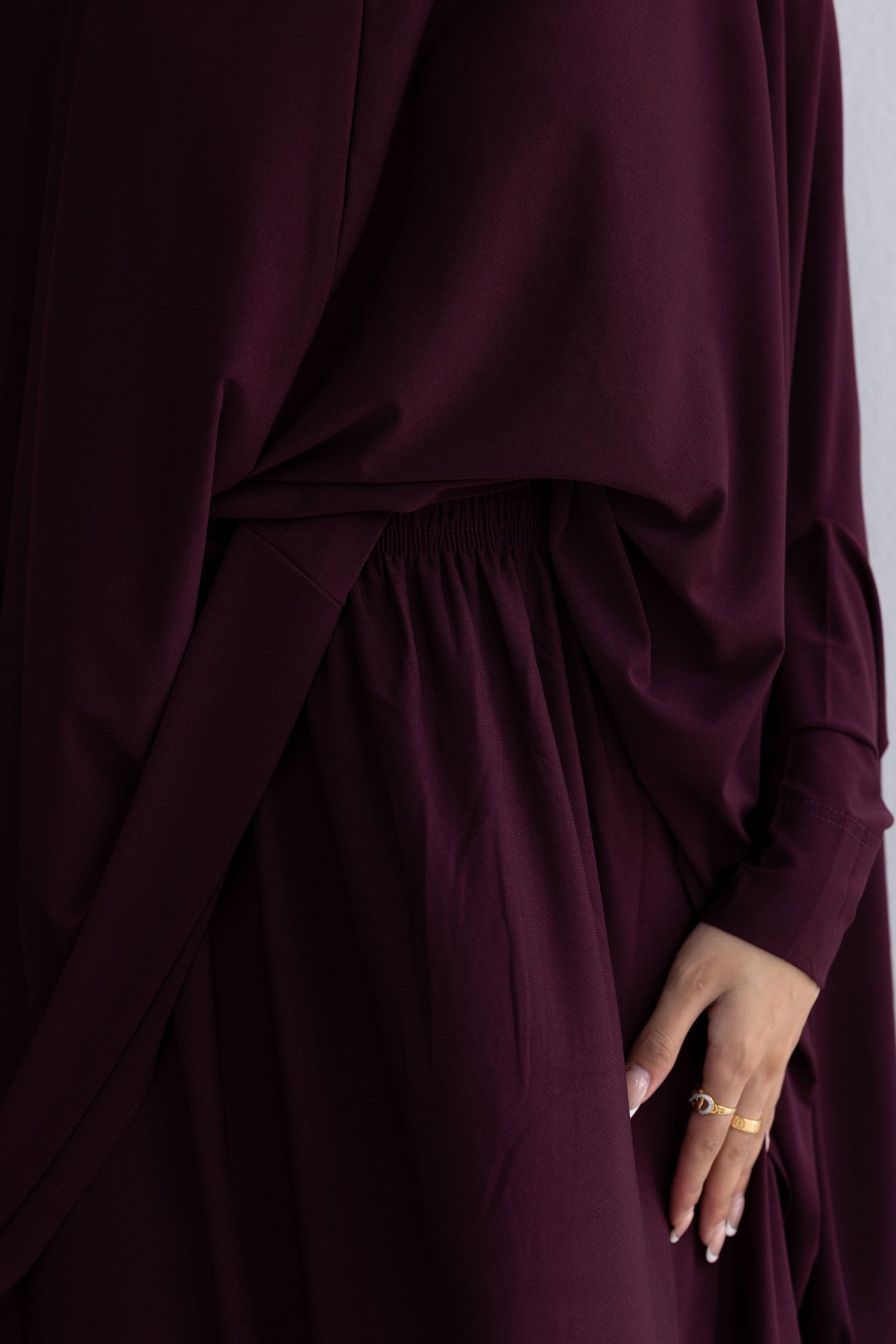 Prayer Set in Maroon