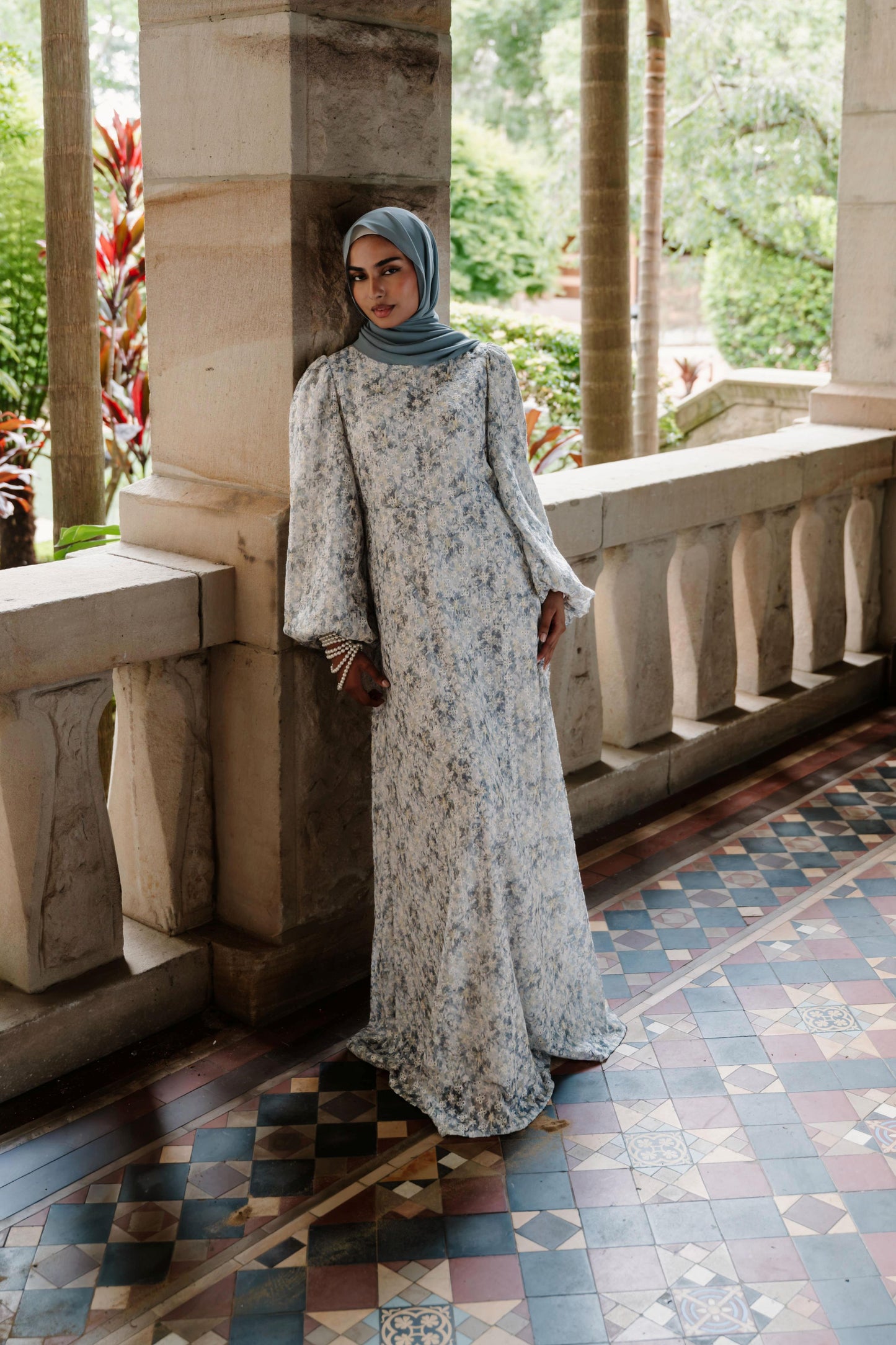 Daria Full Sleeved  in Light Linen (W31)