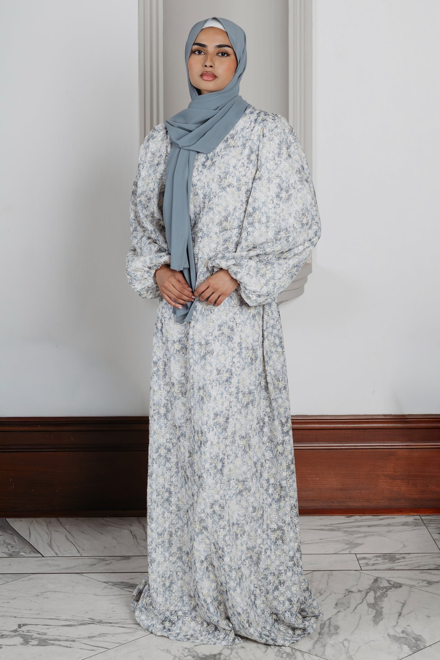 Daria Full Sleeved  in Light Linen (W31)