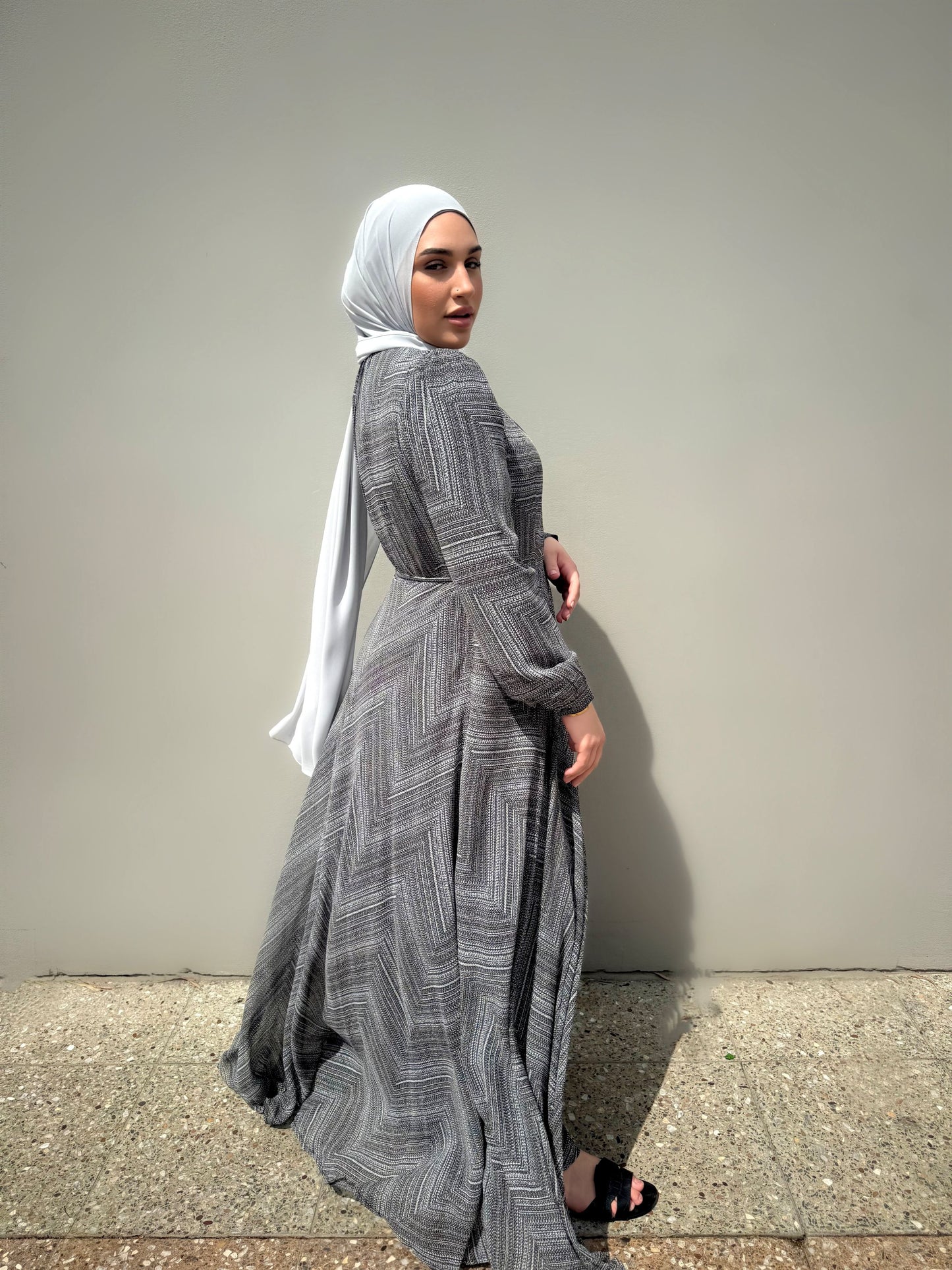 Aalia Floral Light Flow ( C243)