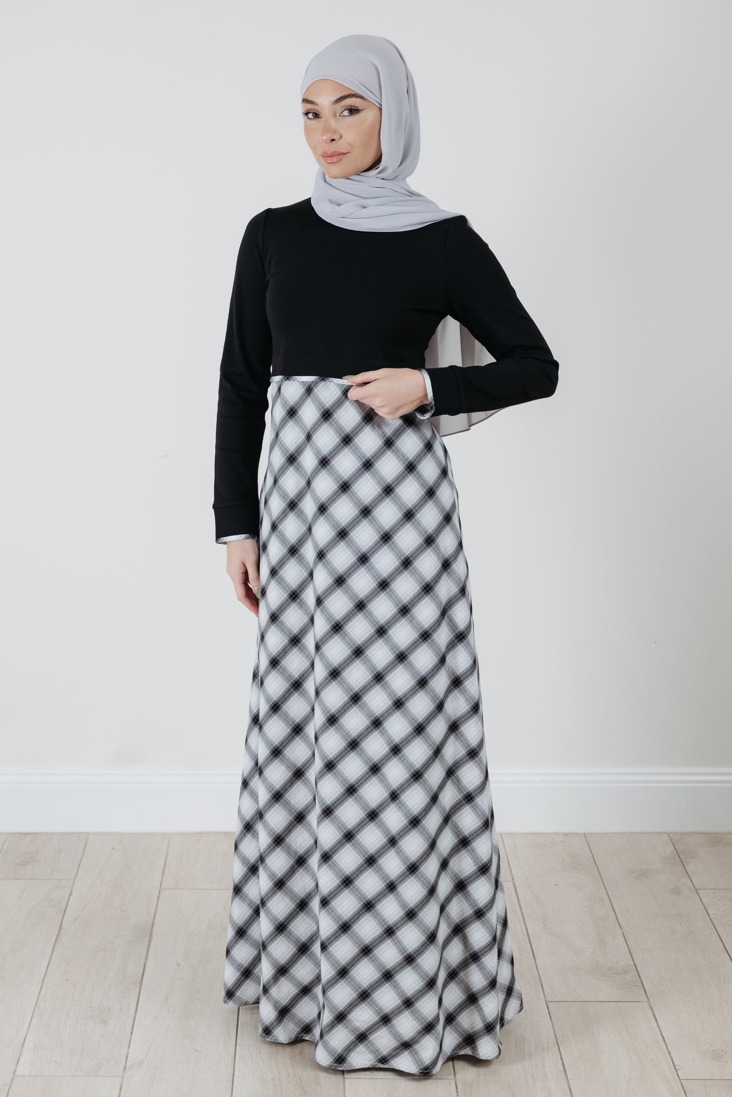 Tala checked A line (W30)